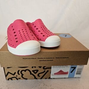 Native Jefferson Kids Pink Slip-On Shoes, New in Box, Children's Size 7